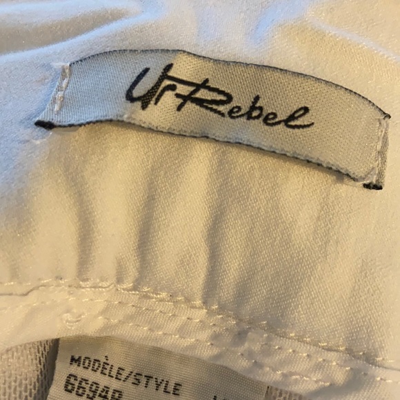 UrRebel Women’s White Cropped Pants 2 - Picture 3 of 6